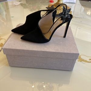 Suede black pumps